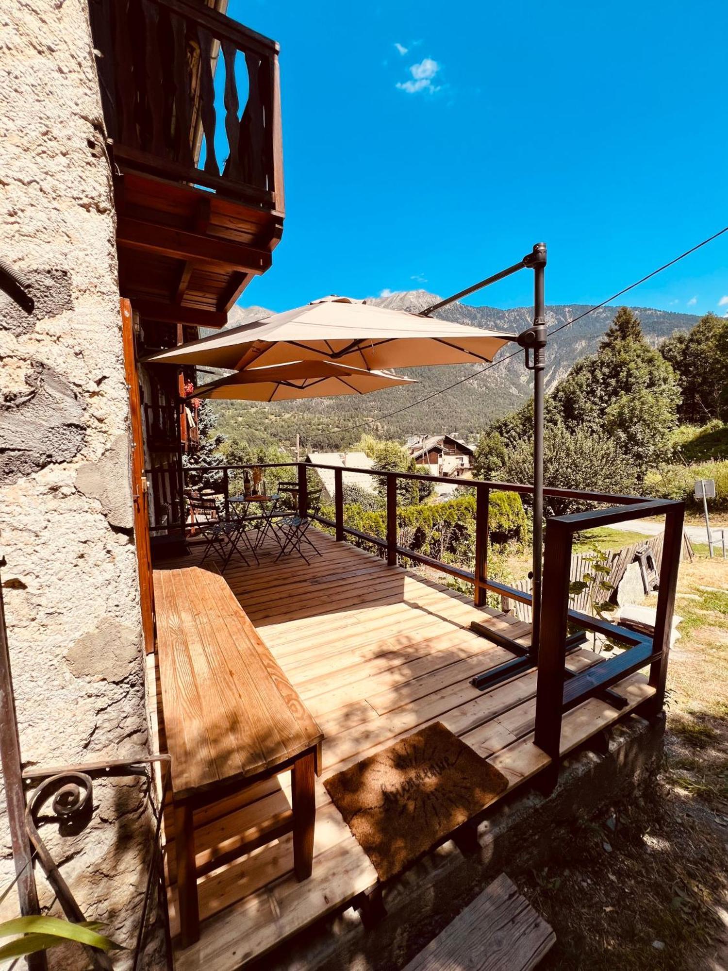 Charmante Maison De Montagne Μπριανσόν Εξωτερικό φωτογραφία